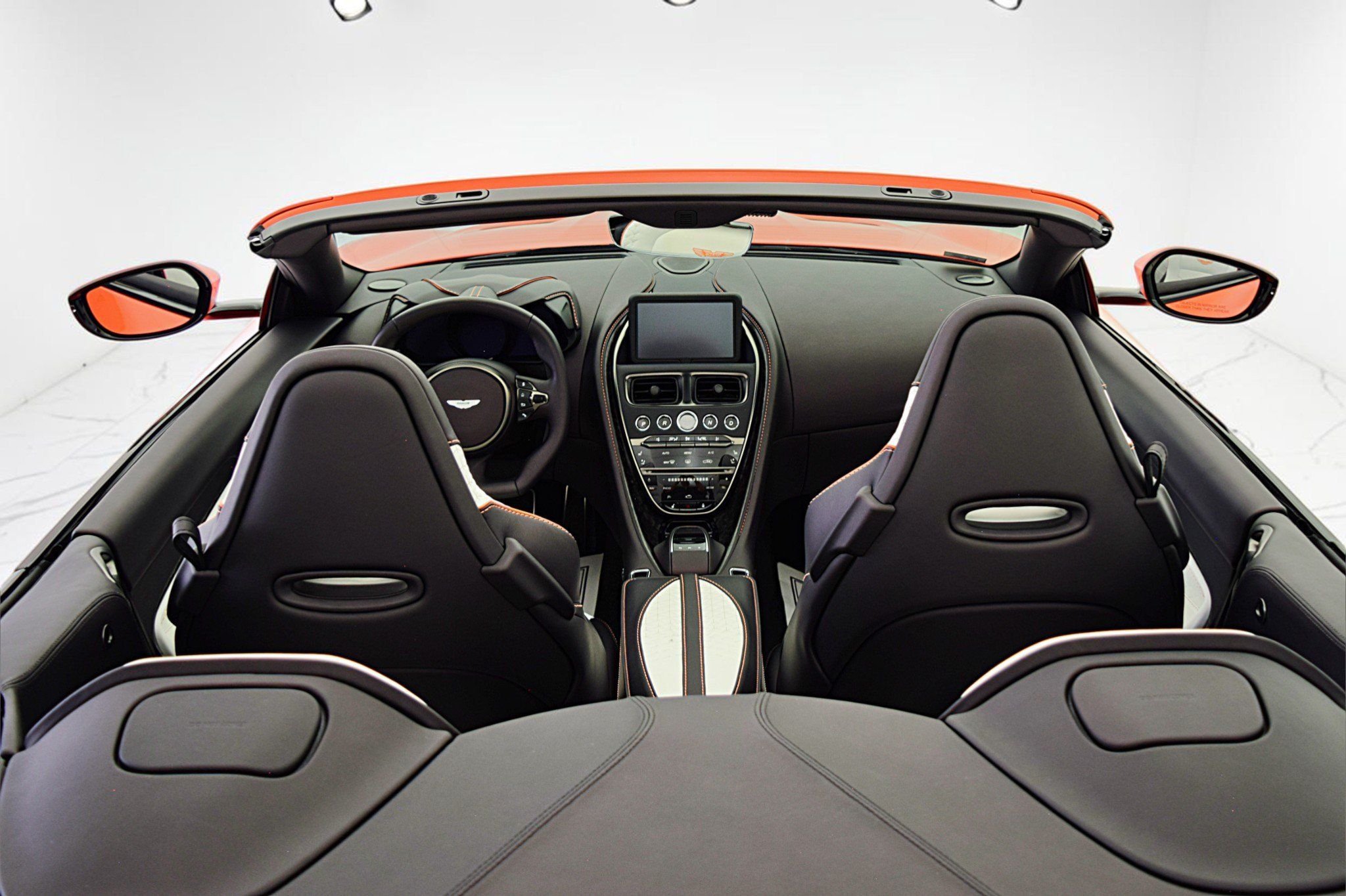 Used 2023 Aston Martin DBS Superleggera Volante RWD image 29