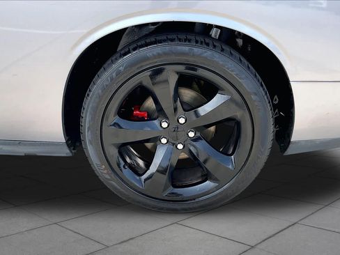 Used 2014 Dodge Challenger R/T w/ Blacktop Package RWD image 9