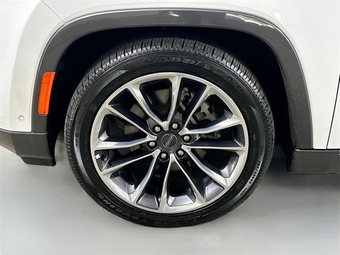 Used 2022 Jeep Wagoneer Series III w/ Premium Group I image 8