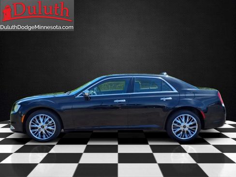 Used 2018 Chrysler 300 Limited w/ Safetytec Plus Group AWD/4WD image 2