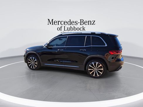 Used 2021 Mercedes-Benz GLB 250 w/ Premium Package image 6