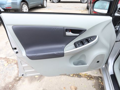 Used 2010 Toyota Prius Five image 13