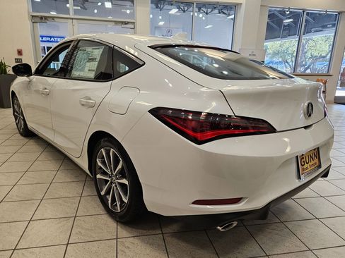 New 2026 Acura Integra image 5