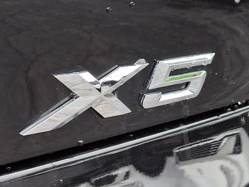 Used 2019 BMW X5 xDrive40i w/ M Sport Package AWD/4WD image 34