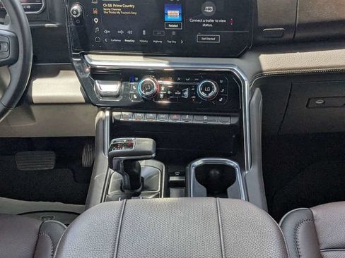 Used 2025 GMC Sierra 1500 Denali AWD/4WD image 18