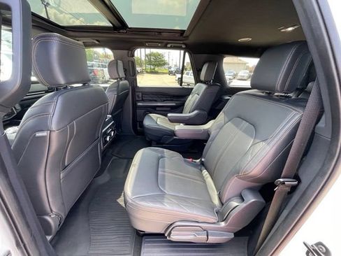 Used 2024 Ford Expedition Max Platinum AWD/4WD image 19