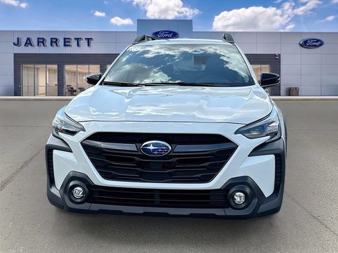 Used 2025 Subaru Outback Premium w/ Popular Package #1A AWD/4WD image 2