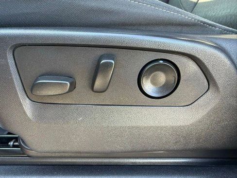 Used 2024 Chevrolet Silverado 1500 LT Trail Boss w/ Convenience Package II image 25