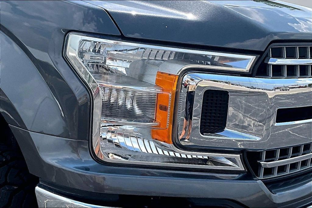 Used 2019 Ford F150 XLT w/ Equipment Group 302A Luxury AWD/4WD image 27