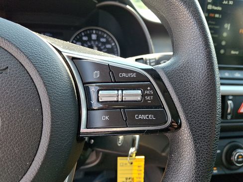 Used 2020 Kia Forte LXS FWD image 21