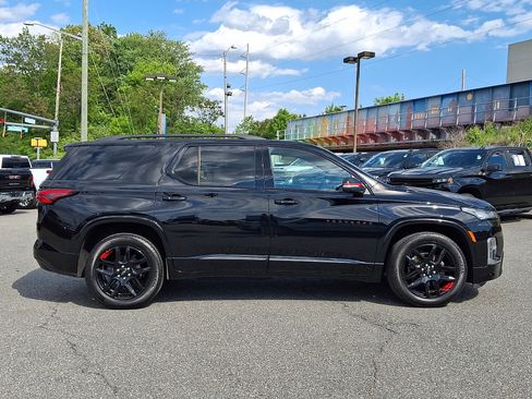 Used 2023 Chevrolet Traverse Premier w/ Redline Edition AWD/4WD image 7