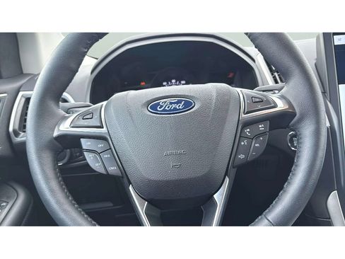Used 2024 Ford Edge SEL w/ Convenience Package image 14