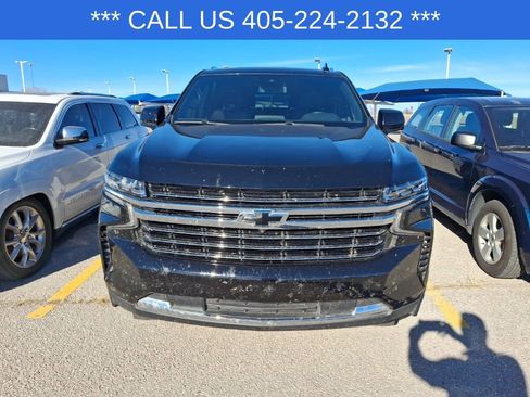 Used 2024 Chevrolet Suburban LT w/ LT Signature Package image 10