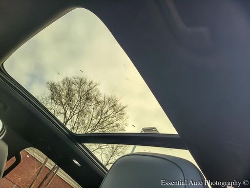 Used 2024 GMC Acadia AT4 w/ LPO, Floor Liner Package image 11