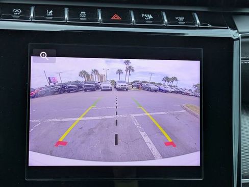 Certified 2024 Jeep Grand Cherokee Altitude image 22