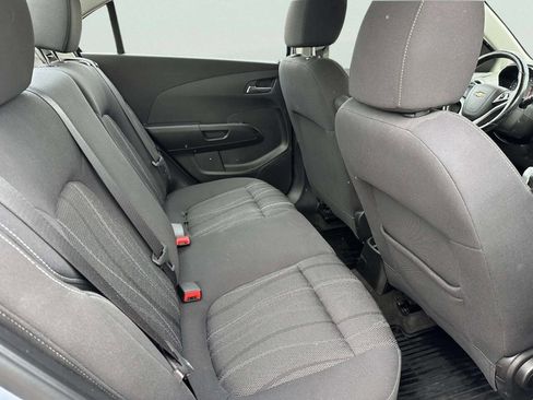 Used 2018 Chevrolet Sonic LT w/ Convenience Package image 14