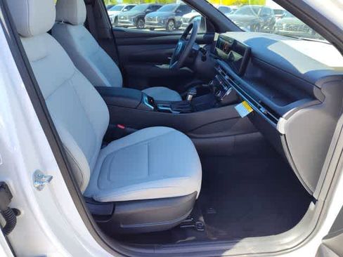 New 2026 Hyundai Santa Cruz SEL FWD image 18