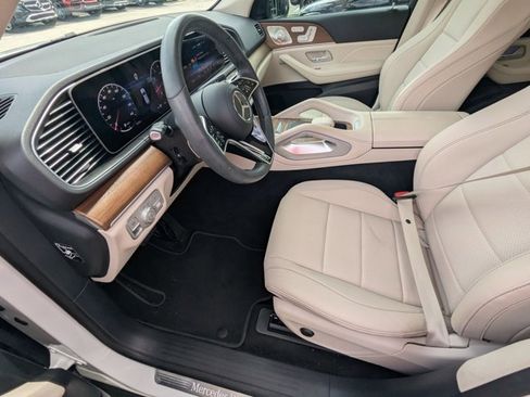 Used 2024 Mercedes-Benz GLE 450 4MATIC image 17