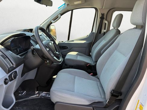 Used 2019 Ford Transit 350 XLT RWD image 8