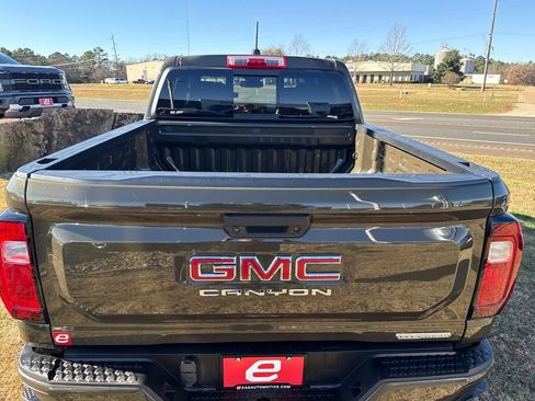 Used 2024 GMC Canyon Elevation w/ Convenience Package image 7
