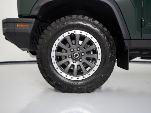 Used 2025 INEOS Grenadier AWD/4WD image 9