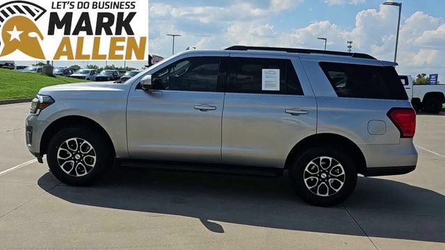 Used 2024 Ford Expedition XLT AWD/4WD image 5