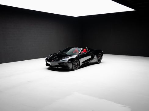 Used 2025 Chevrolet Corvette Stingray Convertible w/ 1LT image 77