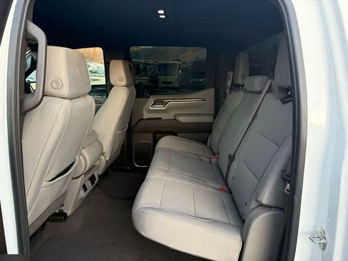 Used 2023 Chevrolet Silverado 1500 RST image 39