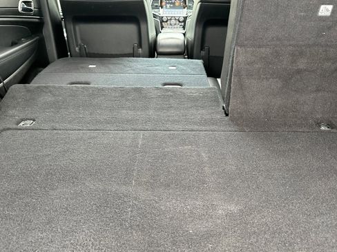 Used 2022 Jeep Grand Cherokee Limited w/ Trailer Tow Group IV image 18