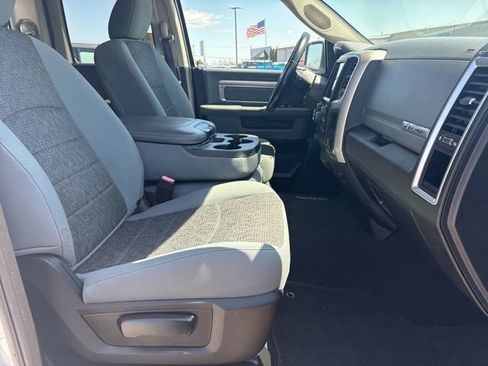 Used 2019 RAM 1500 Big Horn AWD/4WD image 17