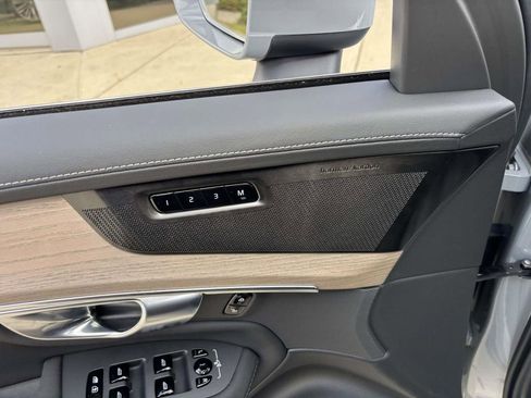 New 2026 Volvo XC90 B6 Plus w/ Protection Package Premier image 12