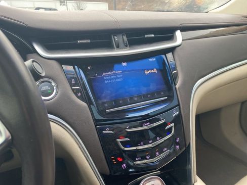 Used 2013 Cadillac XTS Luxury w/ Driver Awareness Package image 10