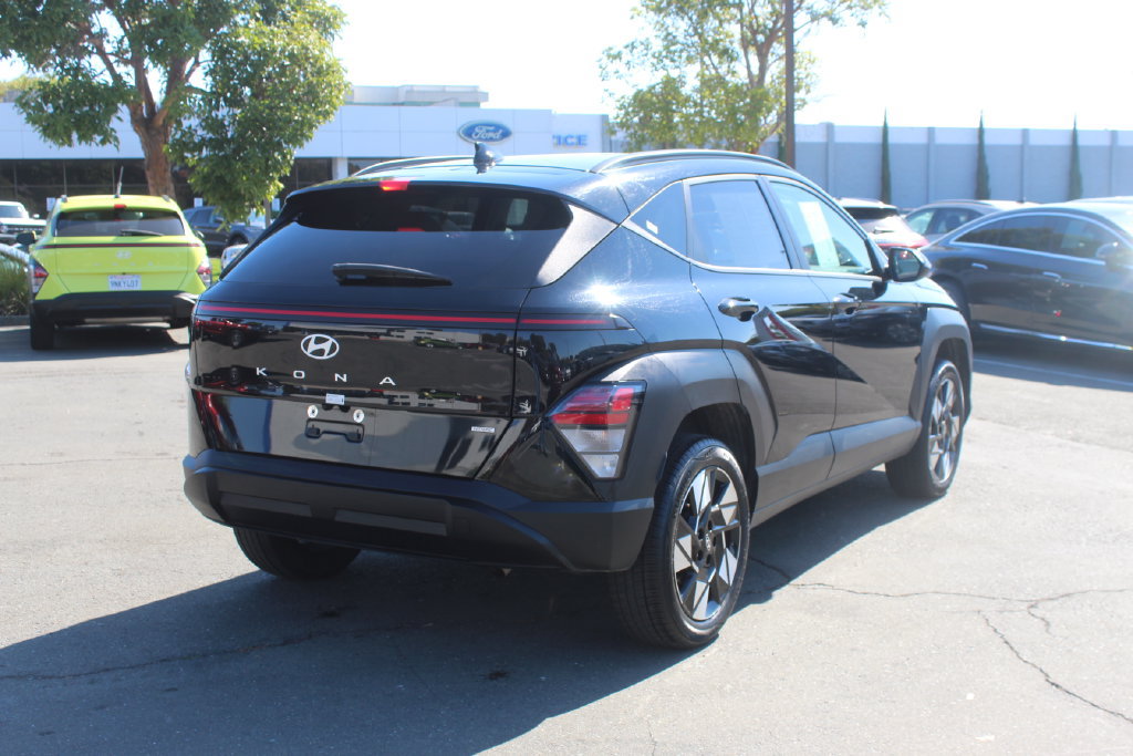Used 2025 Hyundai Kona SEL AWD/4WD image 7