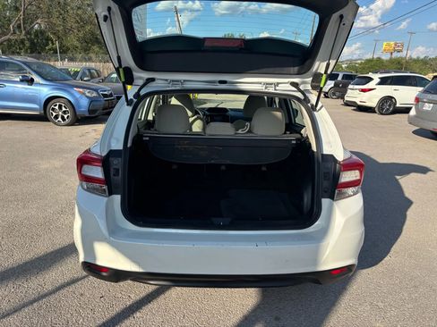 Used 2019 Subaru Impreza 2.0i Premium image 6