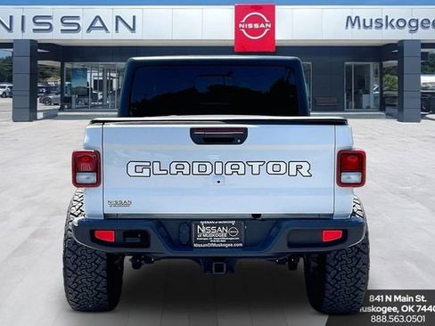 Used 2022 Jeep Gladiator Overland w/ Popular Equipment Package AWD/4WD image 6