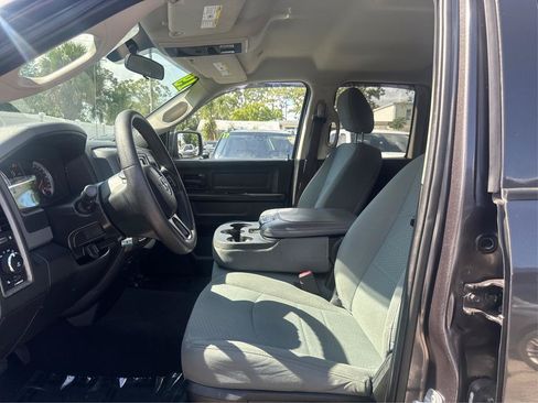 Used 2019 RAM 1500 Express w/ Express Value Package AWD/4WD image 9