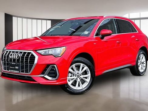 Used 2022 Audi Q3 2.0T Premium image 3