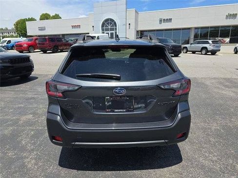 Used 2025 Subaru Outback Onyx Edition AWD/4WD image 3