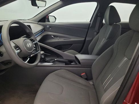Used 2024 Hyundai Elantra SEL FWD image 17