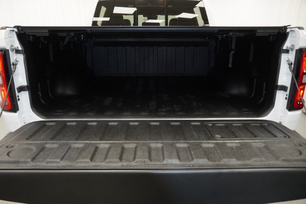 Used 2026 RAM 1500 Laramie AWD/4WD image 47