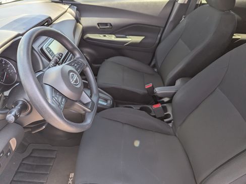 Used 2025 Nissan Kicks Play S FWD image 19