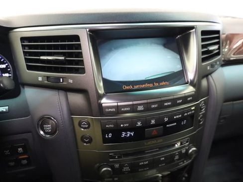 Used 2009 Lexus LX 570 4WD image 22