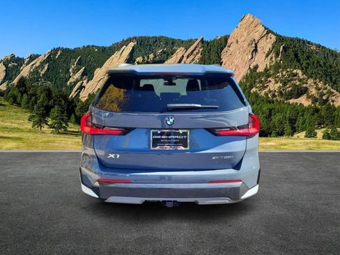 Used 2025 BMW X1 xDrive28i w/ Premium Package AWD/4WD image 4