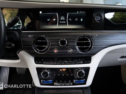 Used 2021 Rolls-Royce Ghost image 24