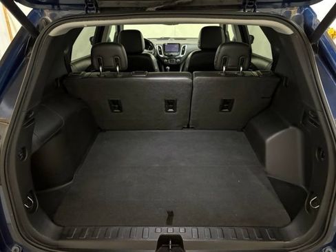 Used 2019 Chevrolet Equinox Premier AWD/4WD image 12