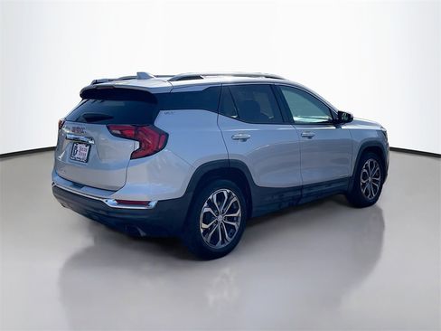 Used 2019 GMC Terrain SLT w/ Preferred Package image 7