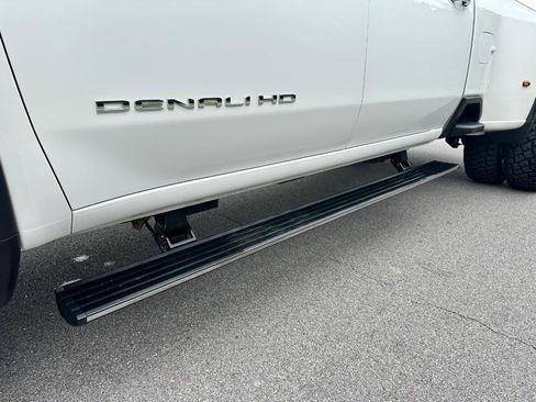Used 2022 GMC Sierra 3500 Denali w/ Denali Ultimate Package AWD/4WD image 59