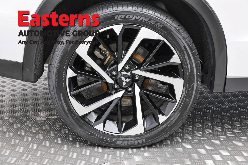 Used 2024 Mitsubishi Outlander SE AWD/4WD image 31