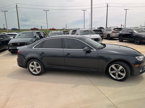 Used 2019 Audi A4 2.0T Premium FWD image 7