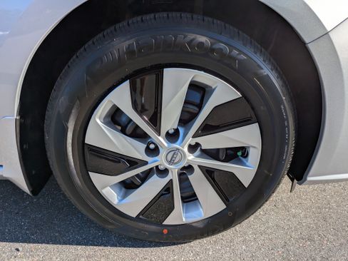 New 2025 Nissan Altima 2.5 S image 12